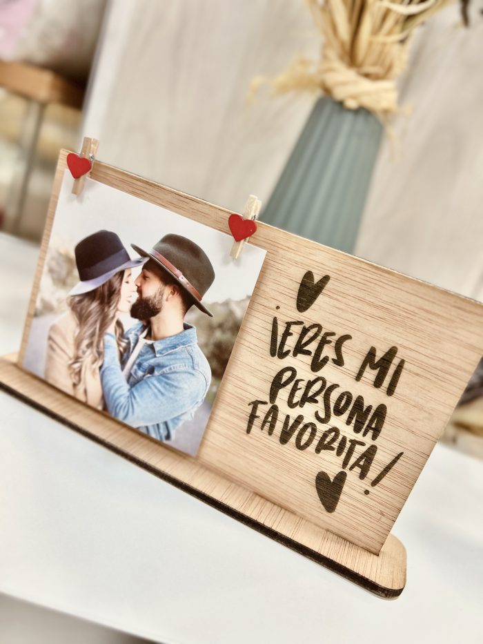 Portafotos de Madera Personalizado - "Eres Mi Persona Favorita" 💕 - Imagen 2