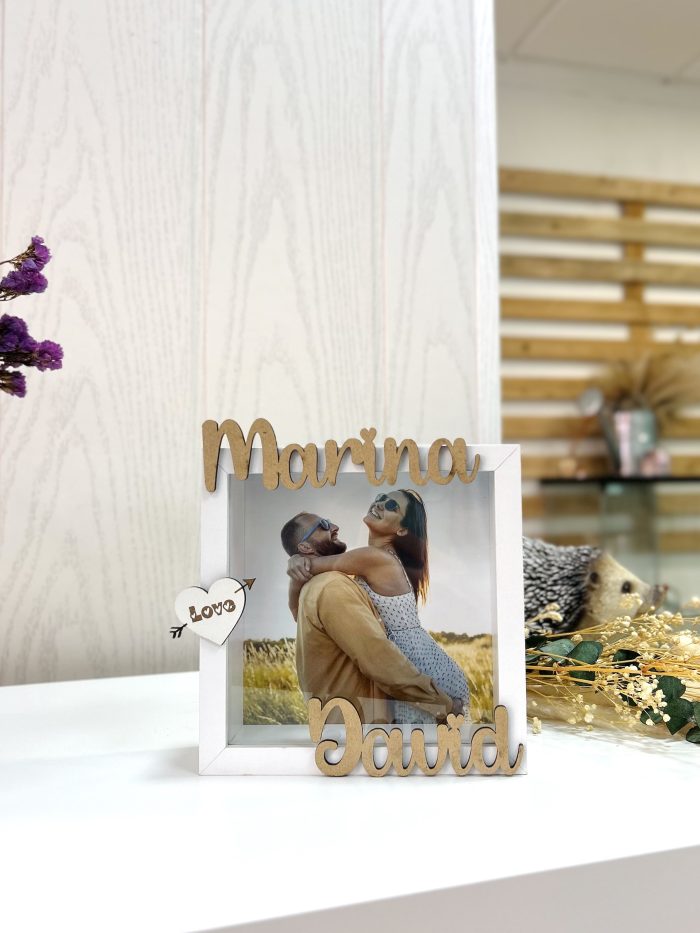 Hucha Personalizada en Madera con Fotos y Nombres